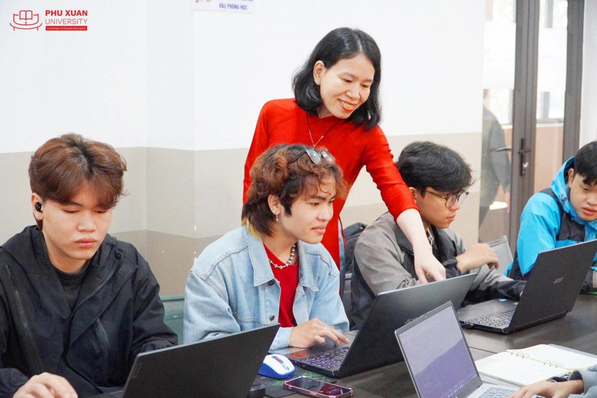 Trường Đại học Phú Xuân tiên phong trong xây dựng phát triển giáo dục đại học ở Huế