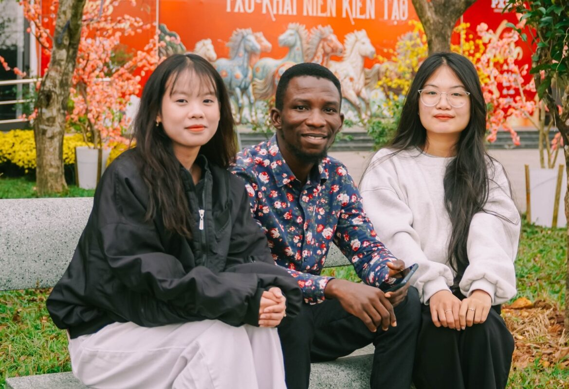 New member quốc tế chính thức gia nhập đội ngũ dịch vụ sinh viên PXU