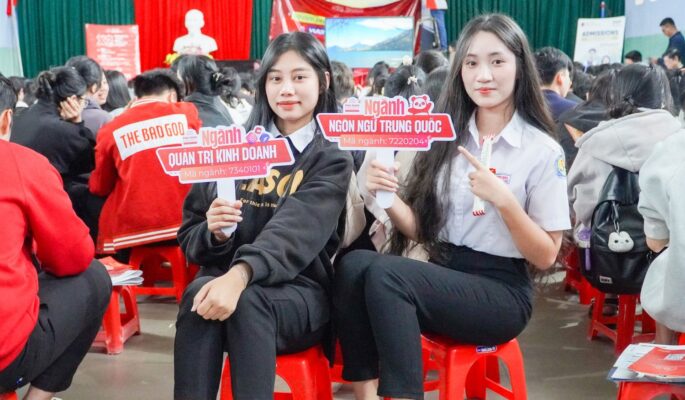 Buổi hướng nghiệp 2k7 tại THPT Thuận An: Truyền cảm hứng chọn ngành đúng - học đúng