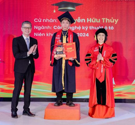 Học đại học gắn với lộ trình nghề nghiệp: Bí quyết để sinh viên tốt nghiệp không cần “chạy việc”