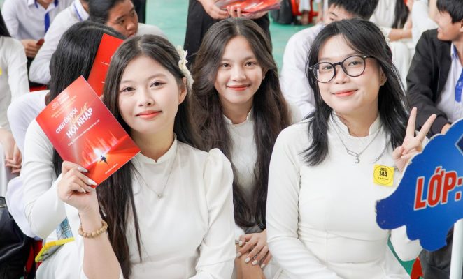 Khoảng lặng trước kỳ thi - Lớp 12 cần gì ngoài việc ôn tập?