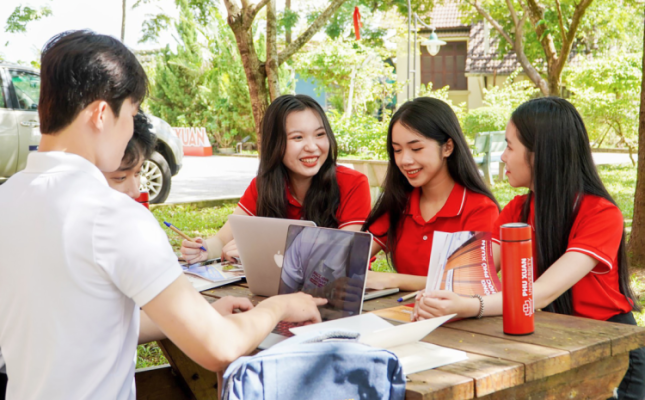 Cách giúp các bạn học sinh lớp 12 lựa chọn đúng ngành phù hợp với bản thân