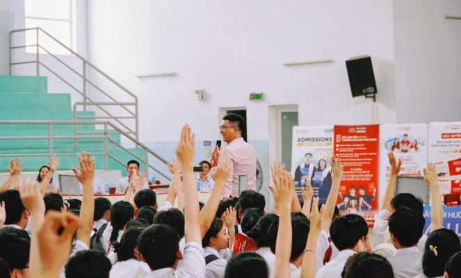 Trường Đại học PXU hướng nghiệp tại THPT Hương Trà